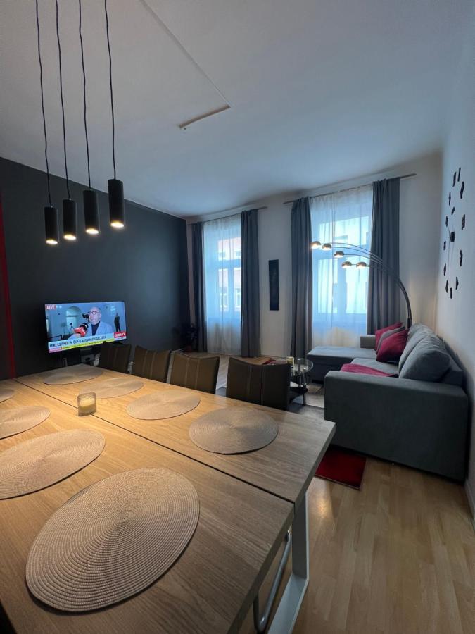 Spacious & Deluxe Big Apartment Near Prater Wiedeń Zewnętrze zdjęcie